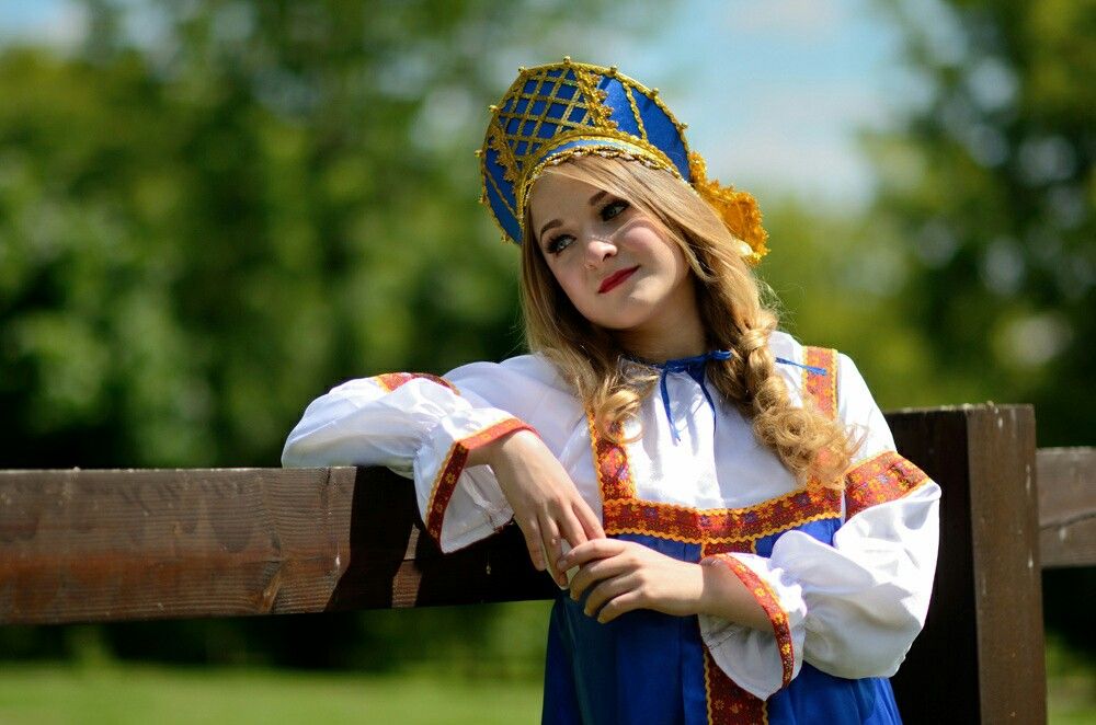 Photo Slavic girls in Hailun
