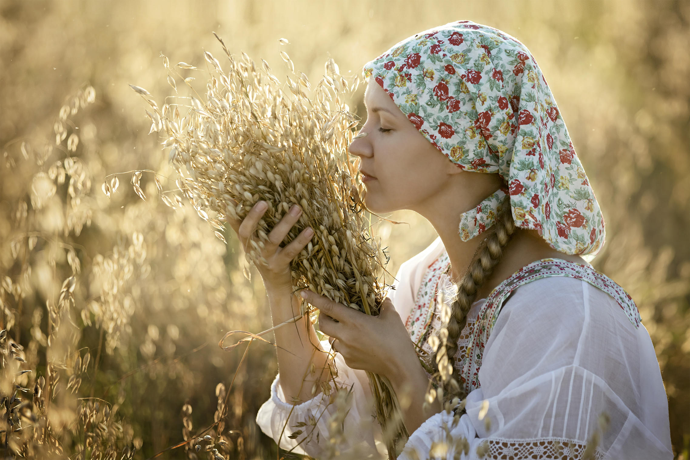 Photo Women in Slavic costumes in Hailun