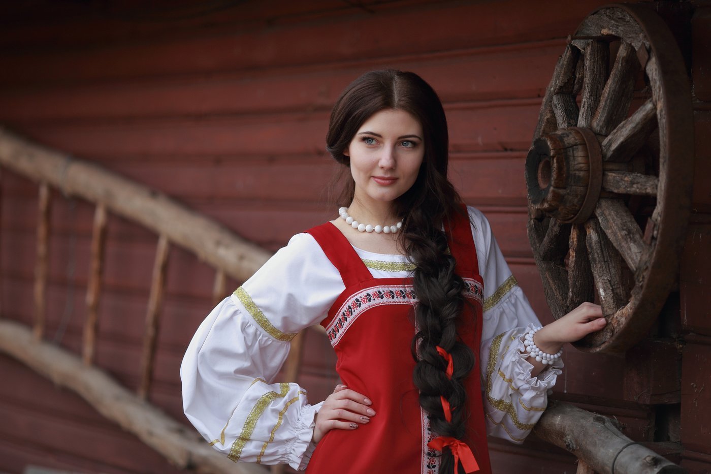 Girls in Slavic costumes in Hailun